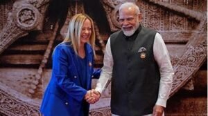 Prime Minister Narendra Modi speaks with the Italian Prime Minister Georgia Meloni.